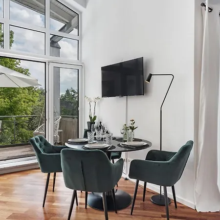 Blueberry Living - Design Loft Nahe Muenchen - Dachterrasse - S-bahn Apartman *